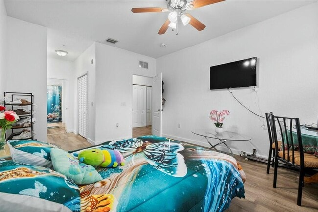 Building Photo - 1109 Shoma Dr