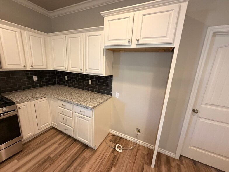 Building Photo - 2017 Boise Dr