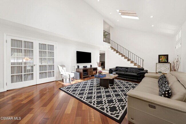 Building Photo - 5315 Cangas Dr