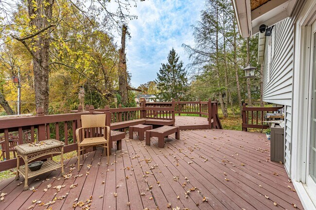 Building Photo - Charming 4 Bed SFH in Alexandria!
