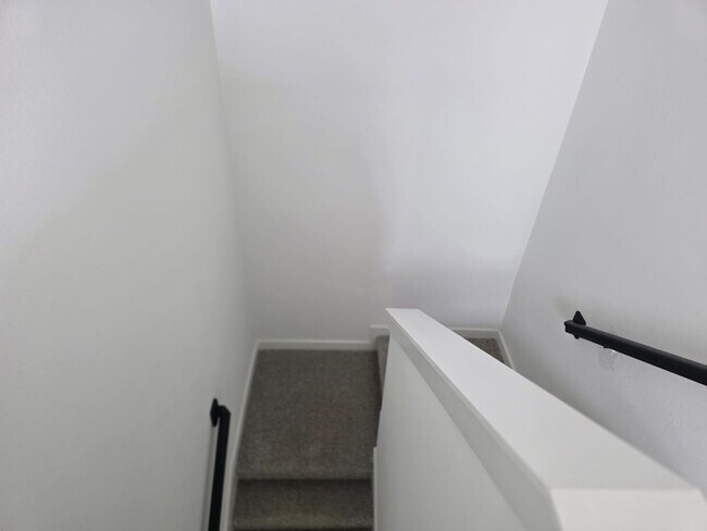 Building Photo - 2803 Lisburn Ter Ln