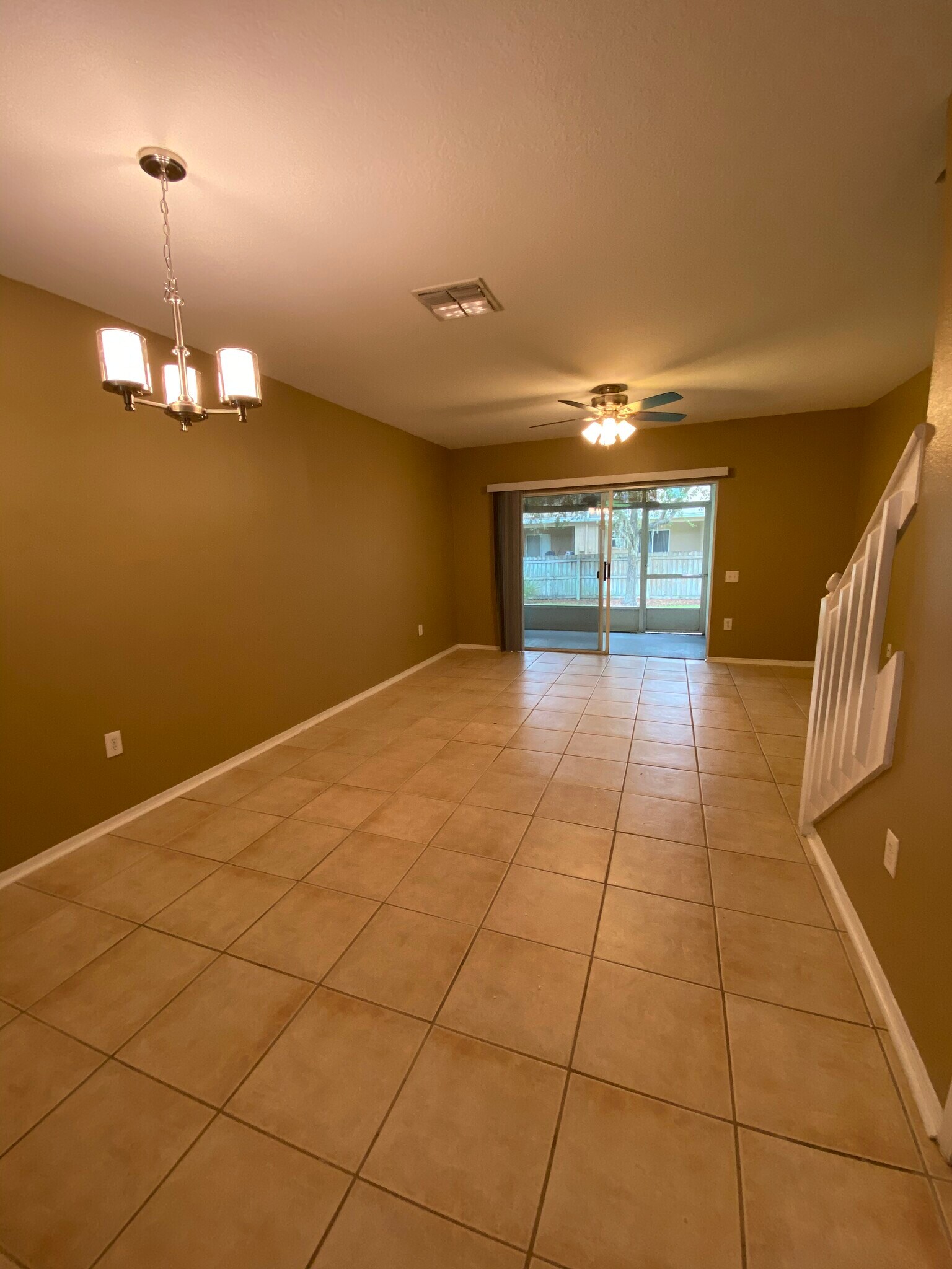 Building Photo - 1309 Throckmorton Dr
