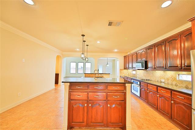 Building Photo - 778 Fall River Dr