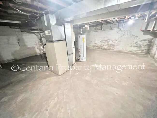 Building Photo - Remodeled 2 bedroom house on the flats with a garage, fenced yard, storage, and so much more!