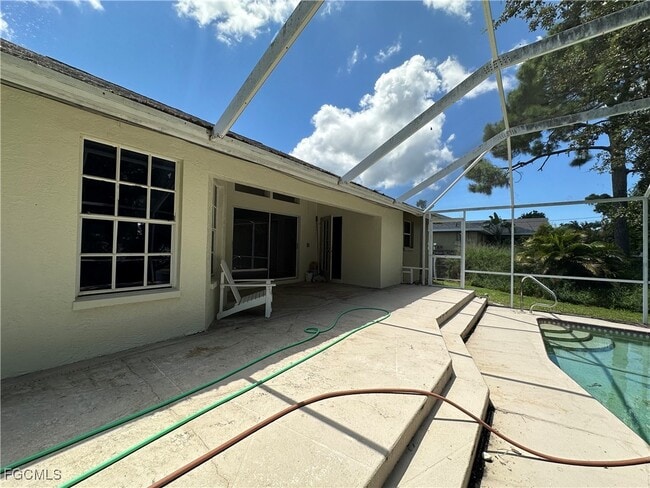 Building Photo - 8069 Anhinga Rd
