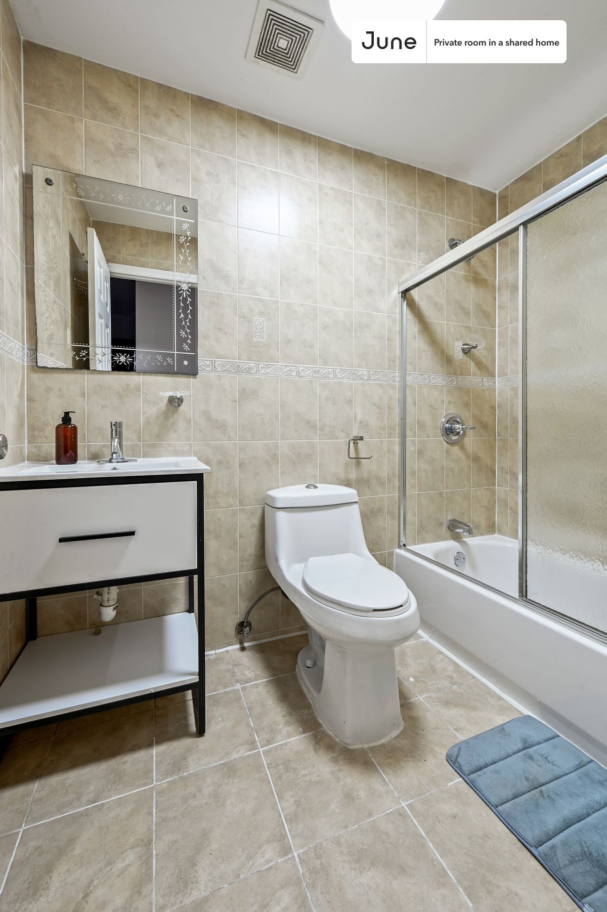 Building Photo - Room in Shared 3 bed/1 bath home