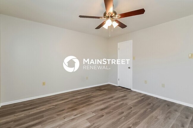 Building Photo - 3 Bedroom Pet-Friendly Home in Millington, TN with Main Street Renewal