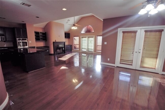 Building Photo - 9810 Marlink