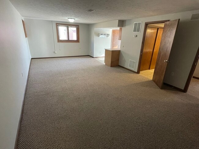 Building Photo - 5005 Meredeth St