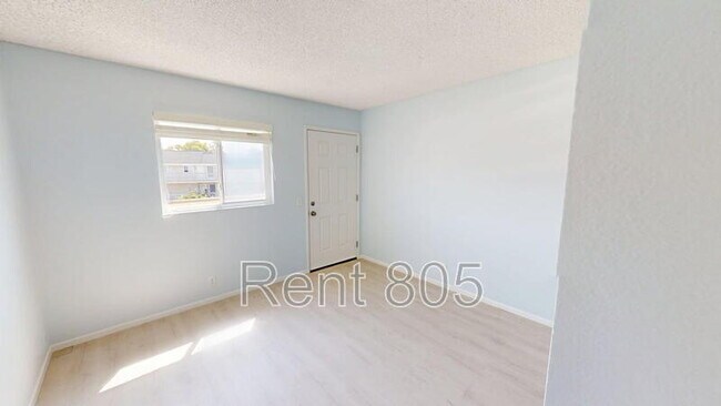 Building Photo - 334 Surfside Dr