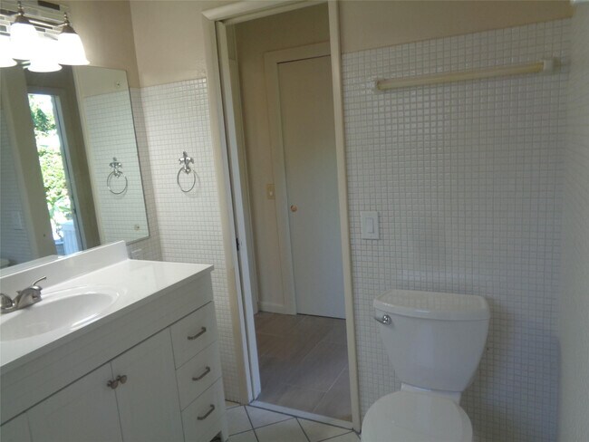 Building Photo - 209 NW 23rd St