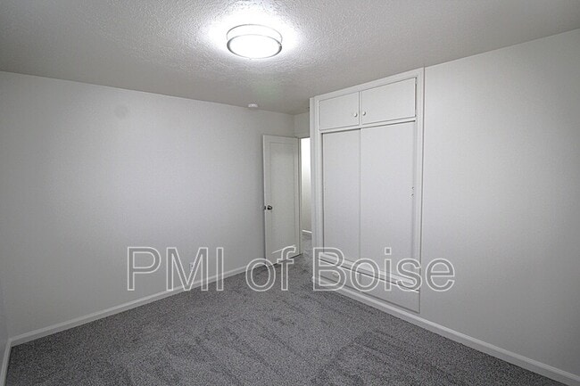 Building Photo - 4312 W Camas St