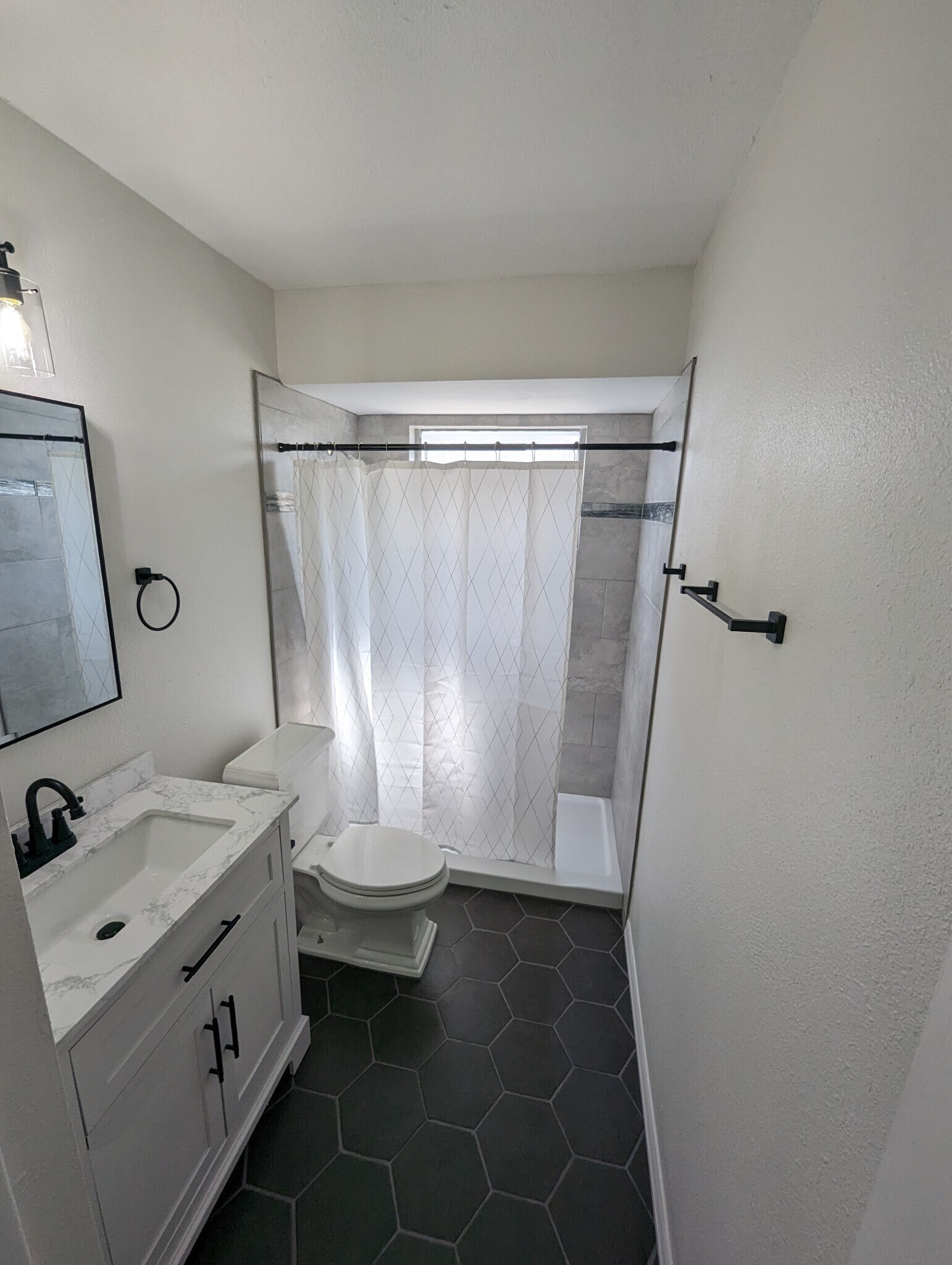 Building Photo - 12812 129th Ave