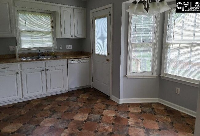 Building Photo - 124 Shawn Bay Rd