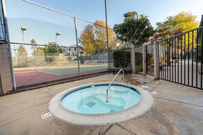 Building Photo - Beautifully Furnished 2 Bed/2.5 Bath Townhome in the Desirable Woodlands of La Jolla