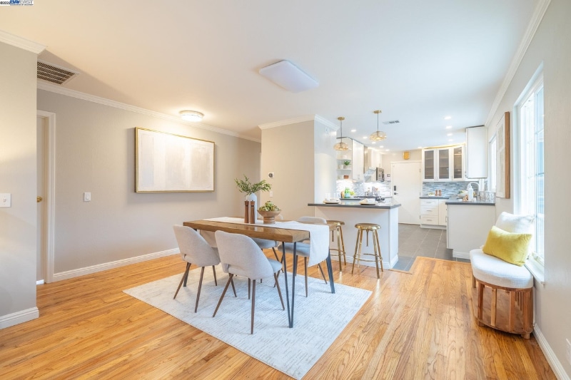 Building Photo - 2771 Fleetwood Dr