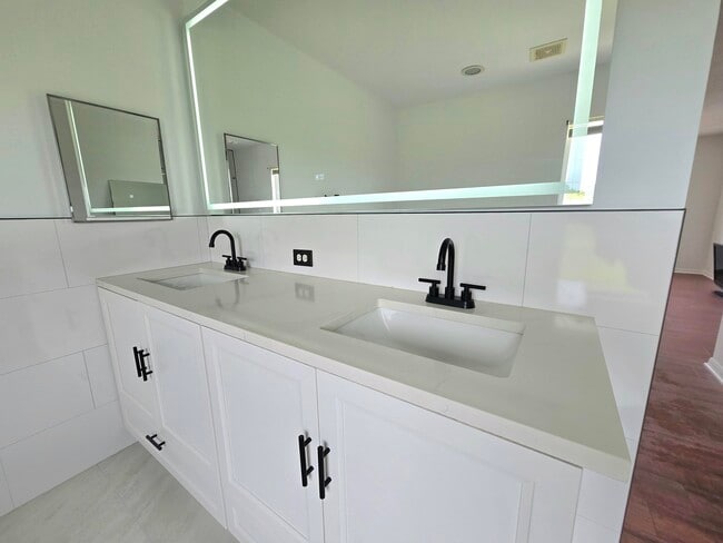 Building Photo - 1156 Buford St NW