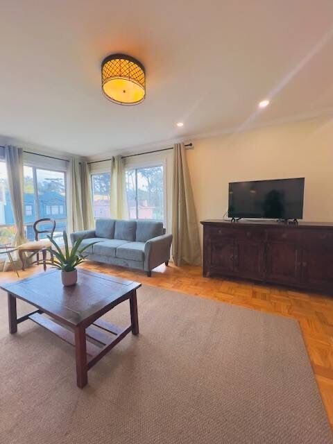 Building Photo - 875 36th Ave