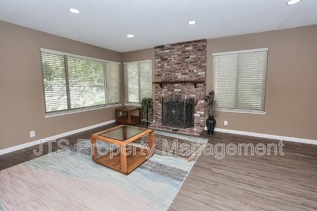 Building Photo - 6913 Navarro Ct