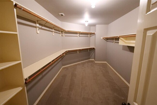 Building Photo - 4914 Maxie St