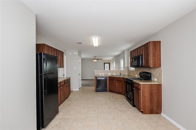 Building Photo - 9013 Sun Haven Way