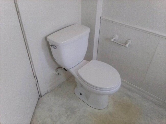 Building Photo - FOR LEASE | 2 Bd 1 Ba Home | Taft