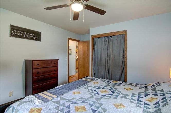 Building Photo - 2944 Uranus Ave