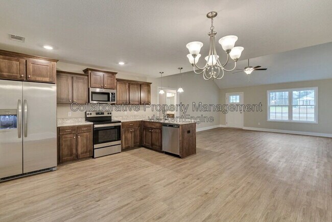 Building Photo - 338 Tallulah Bend