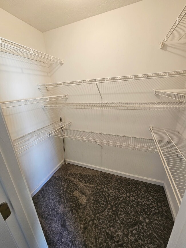 Building Photo - 4426 High School Rd