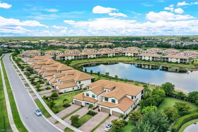 Building Photo - 2375 Montserrat Ln