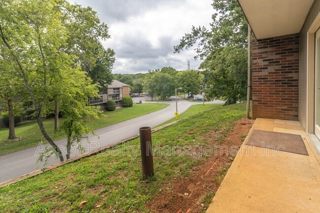 Building Photo - 454 Berlin Dr