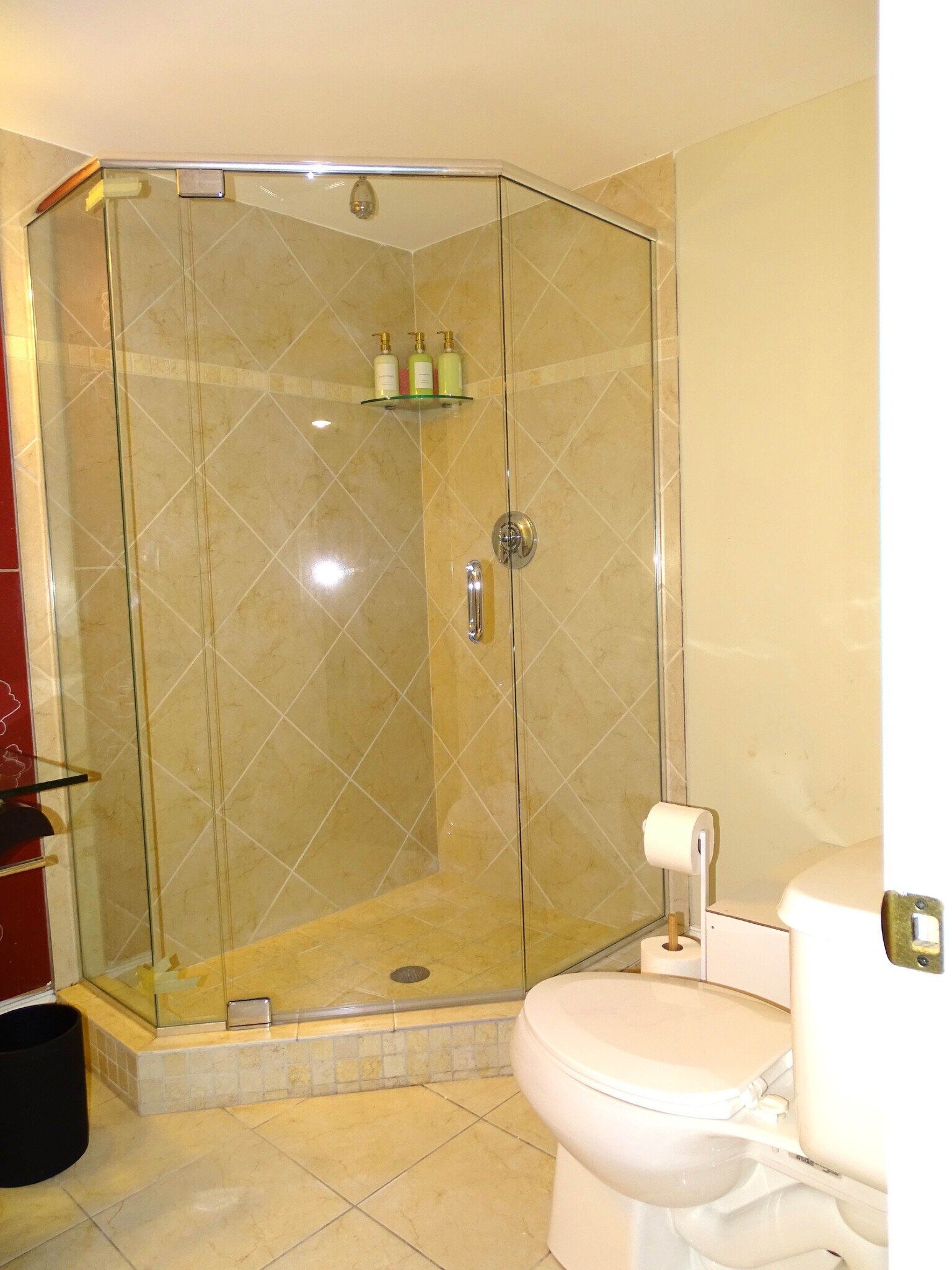 Building Photo - 303 Bishop St