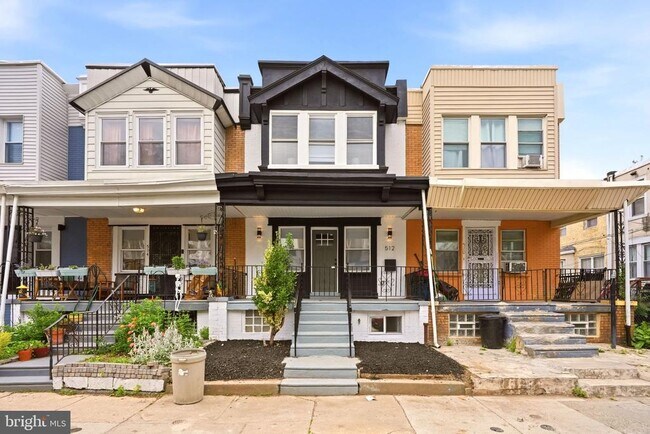 Building Photo - 512 S Yewdall St