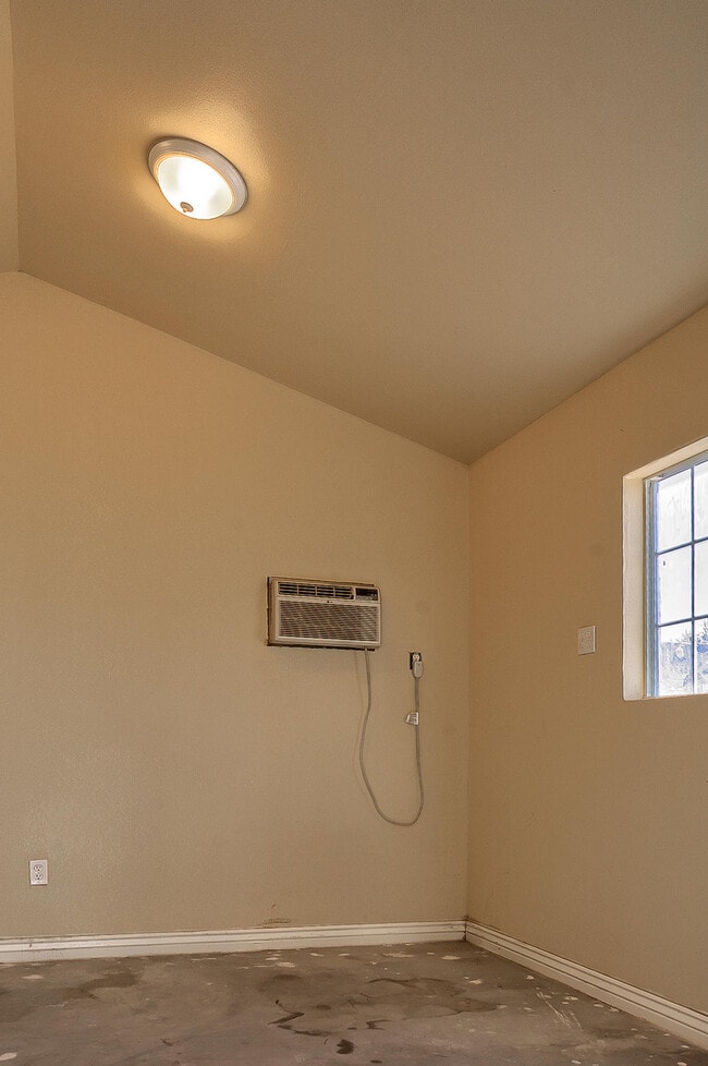 Building Photo - 12720 Tierra Aurora Dr