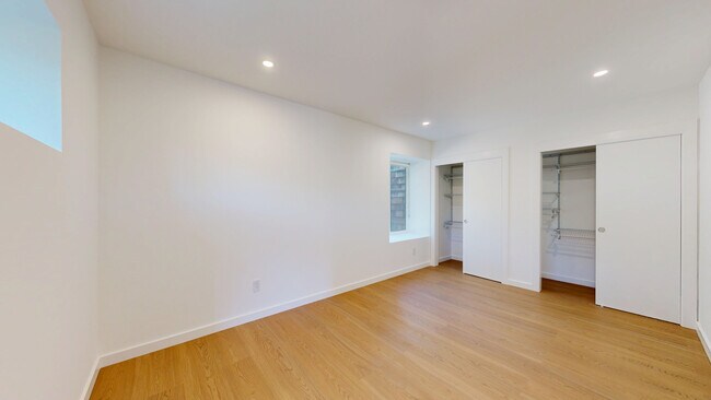 Building Photo - 50 Corte Real