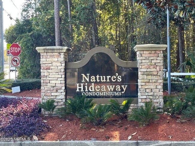 Primary Photo - 6057 Maggies Cir