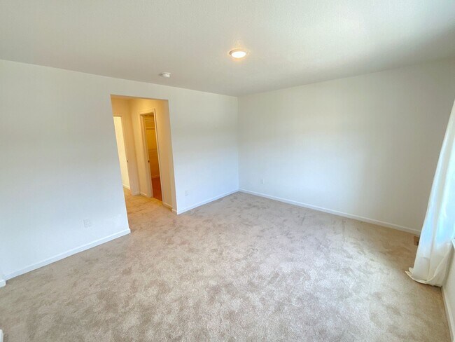 Building Photo - 3 Bedroom Townhome Available Near Voyager Pkwy & Interquest Pkwy!