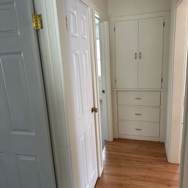 Building Photo - 45 E Simpson Ave