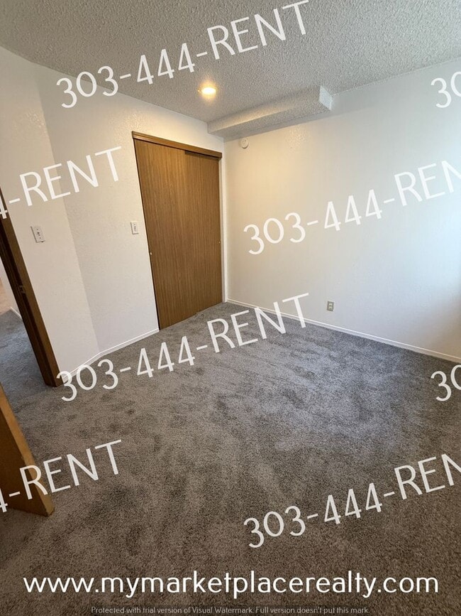 Building Photo - 3 Bedroom, 2 Bathroom in Denver! Coming Soon!