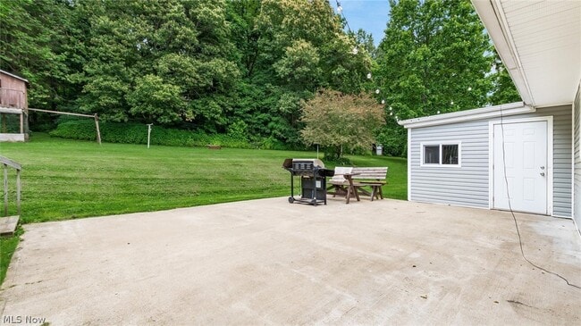 Building Photo - 7785 Black Run Rd