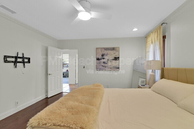 Building Photo - 13684 Exotica Ln