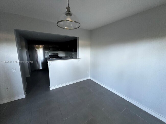 Building Photo - 6201 SW 116th Pl