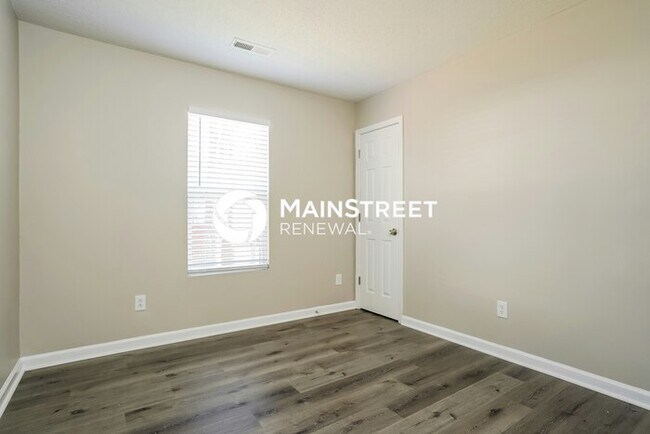 Building Photo - 4 Bedroom Pet-Friendly Home in Knightdale, NC with Main Street Renewal