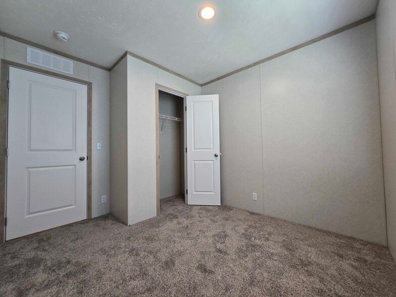 Building Photo - 29778 W Essex Ct