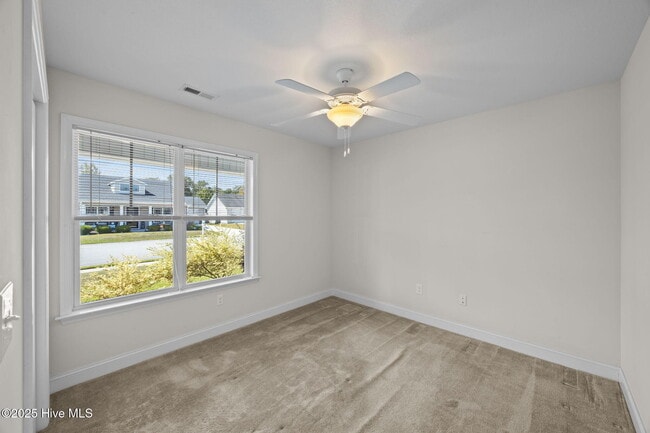 Building Photo - 408 Elsmore Dr