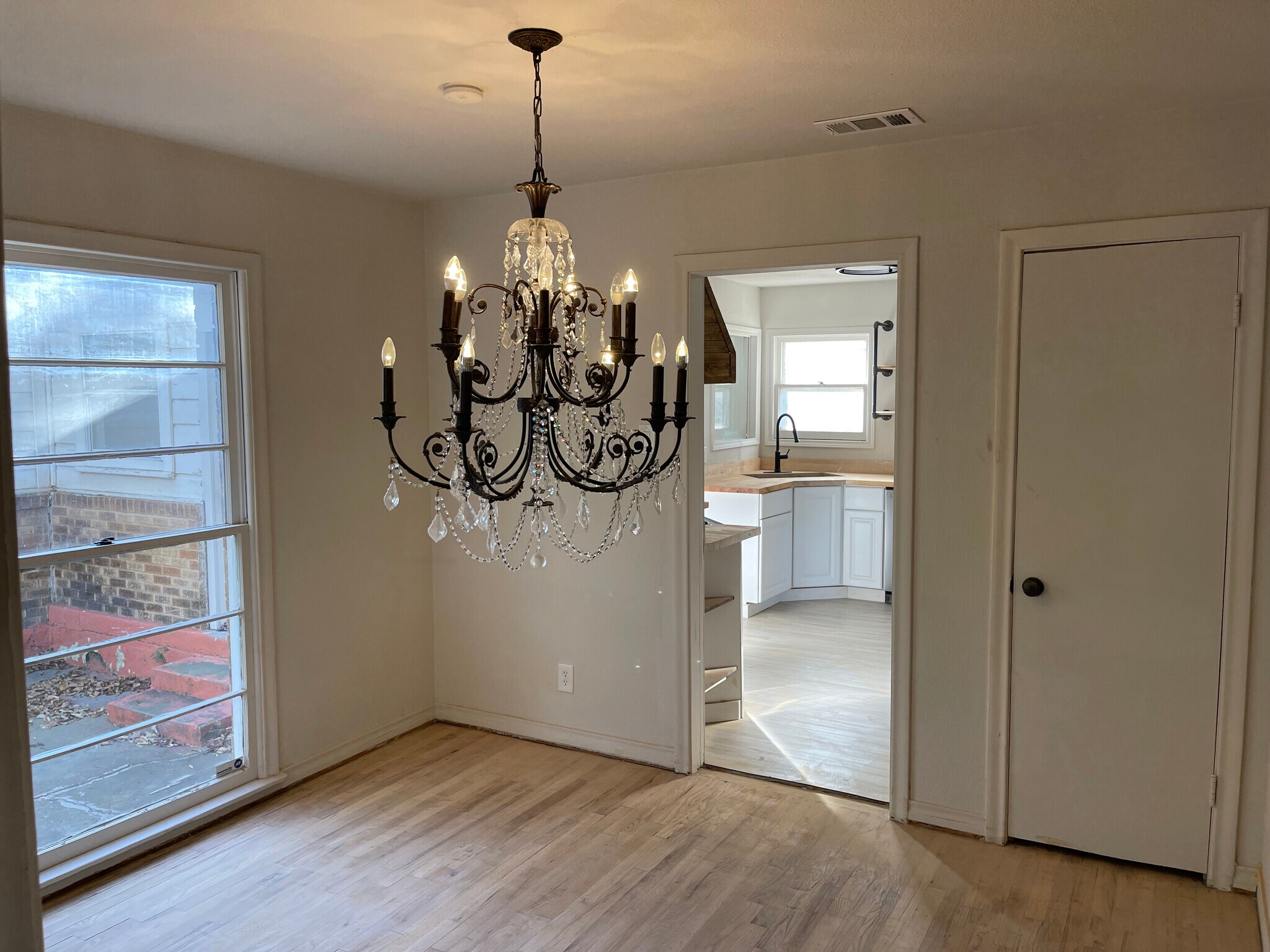 Office or 3rd Bedroom - 102 E Ireland Dr