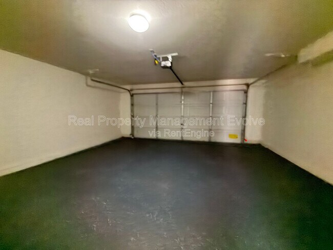 Building Photo - 9530 W Williams St