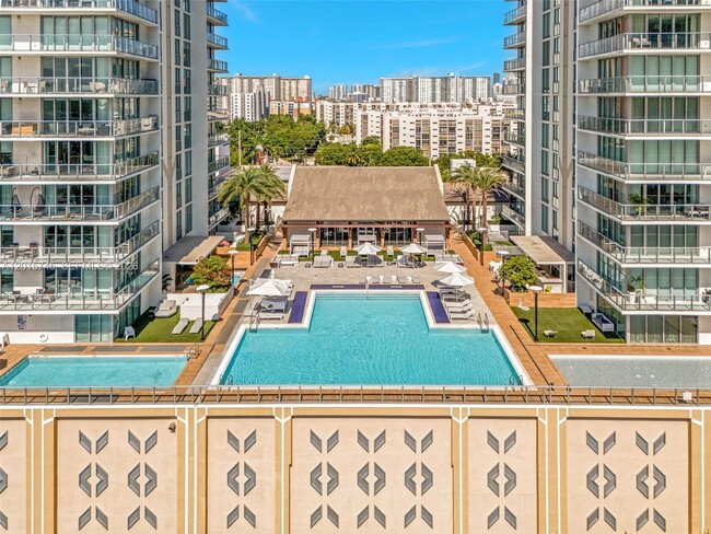 Building Photo - 300 Sunny Isles Blvd