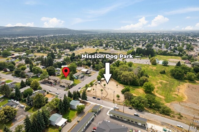 Building Photo - 1521 N Bowdish Rd