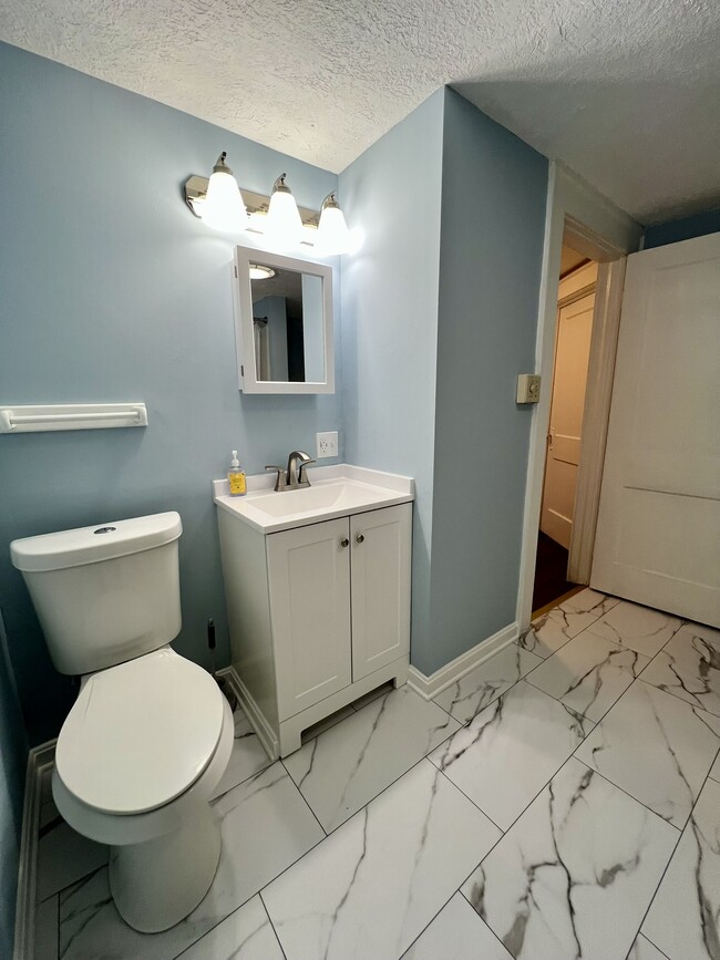 Building Photo - 1116 Murray Ave